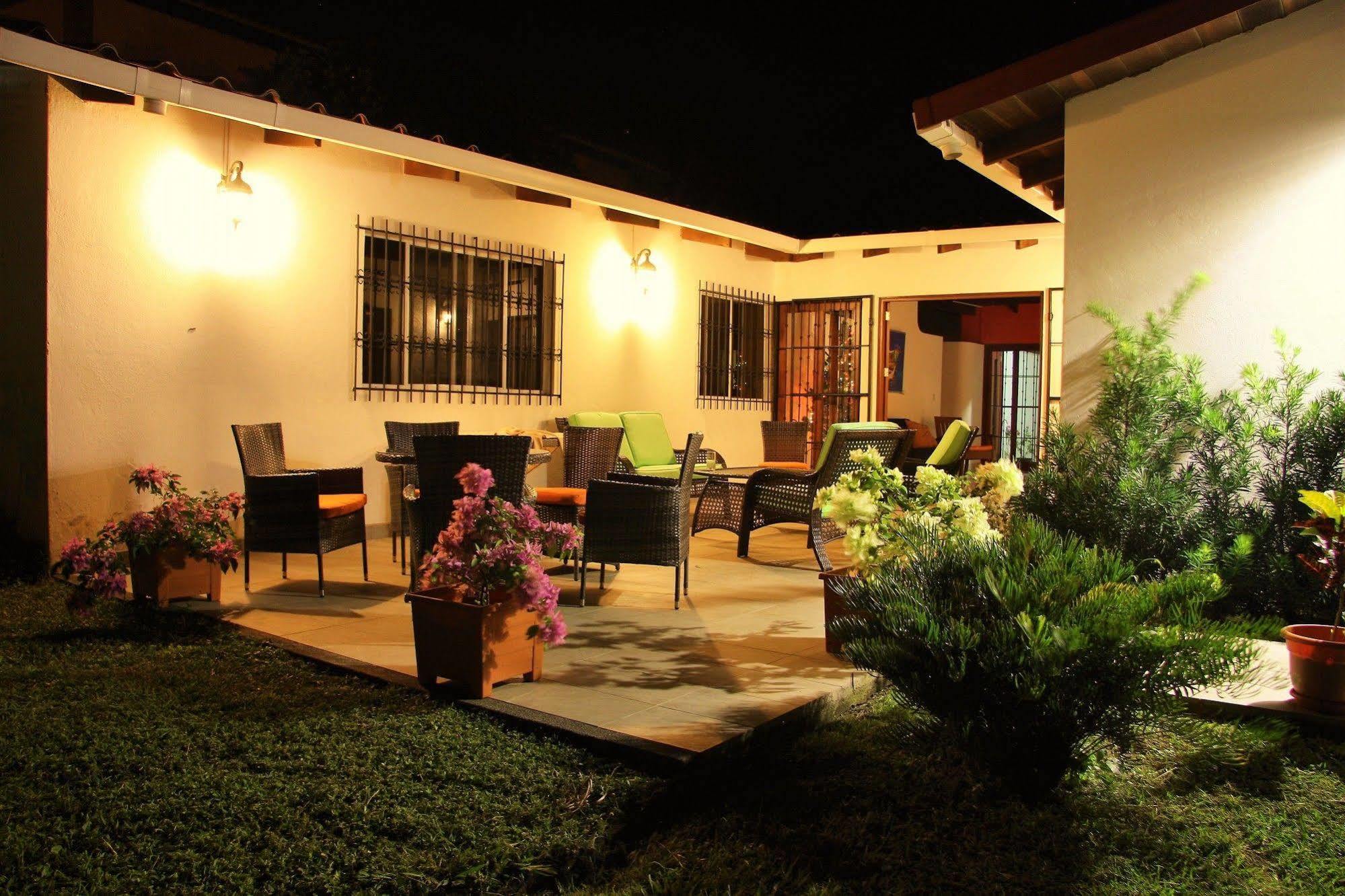 El Mirador Suites Managua Exteriör bild