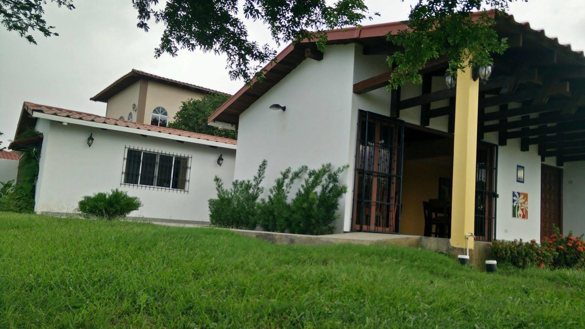 El Mirador Suites Managua Exteriör bild